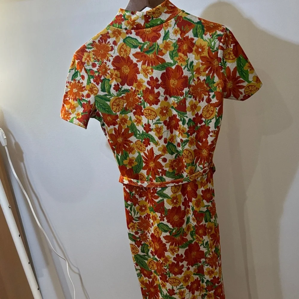 Zara Multicolor Patterned Top - Picture 6 of 6